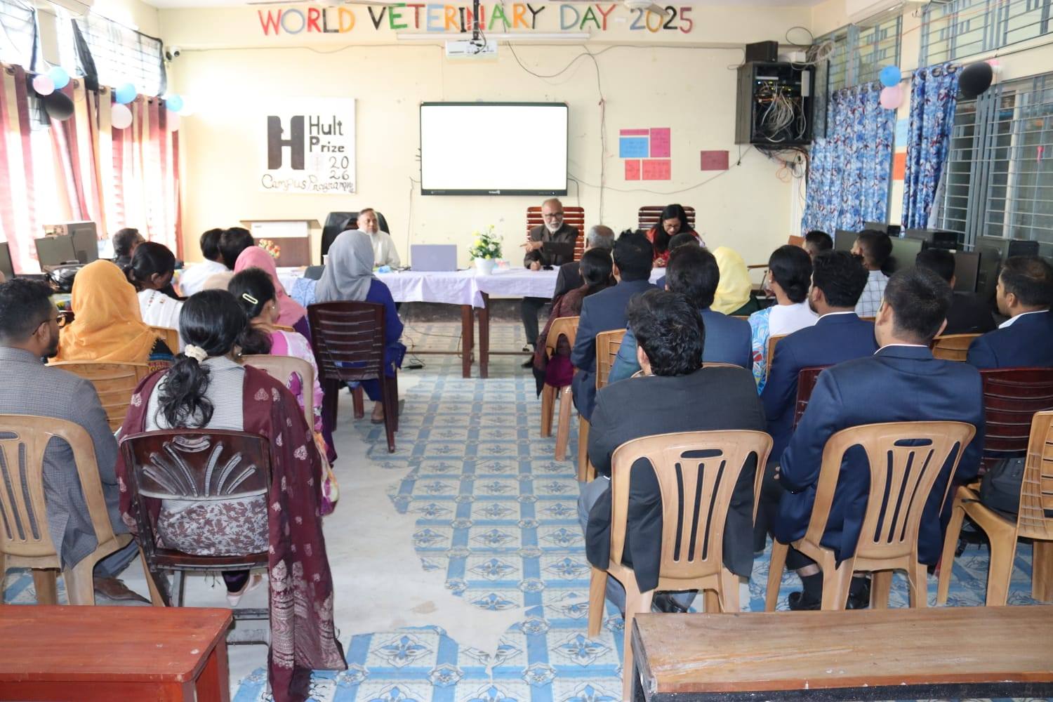 খুলনা কৃষি বিশ্ববিদ্যালয়ে(খুকৃবি) ইনস্টিটিউশনাল কোয়ালিটি অ্যাসুরেন্স সেল (IQAC) এর উদ্যোগে কোর্স-ক্রেডিট সেমিস্টার পদ্ধতি সংক্রান্ত প্রণীত বিধান (সংশোধনী) বিষয়ক প্রশিক্ষণ কর্মসূচি অনুষ্ঠিত