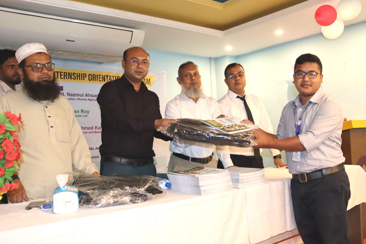 খুলনা কৃষি বিশ্ববিদ্যালয়ে ৩য় ইন্টার্নশিপ ওরিয়েন্টেশন প্রোগ্রাম অনুষ্ঠিত