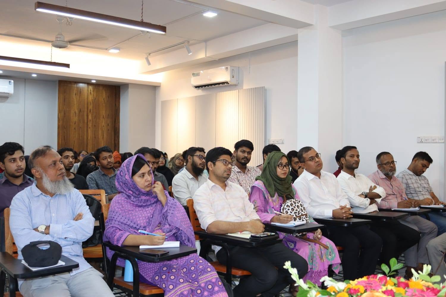 শিক্ষার্থীদের বিভিন্ন সমস্যা সমাধানে দ্রুত পদক্ষেপের আশ্বাস খুকৃবির নবনিযুক্ত উপাচার্যের
